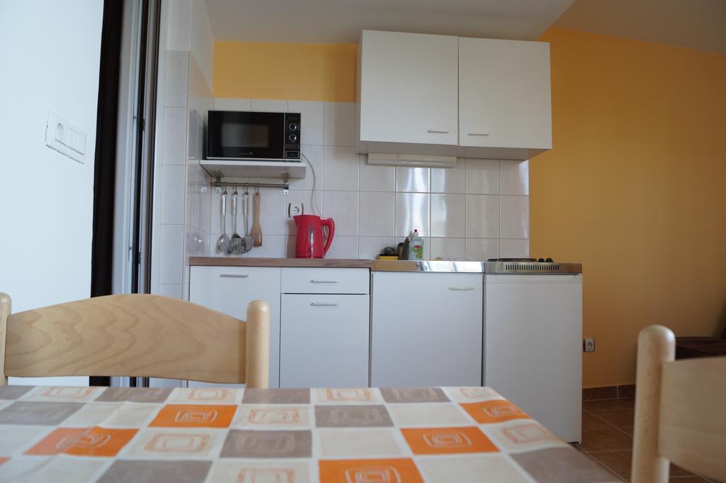 Studio Apartments Marija With Private Parking Μακάρσκα Εξωτερικό φωτογραφία