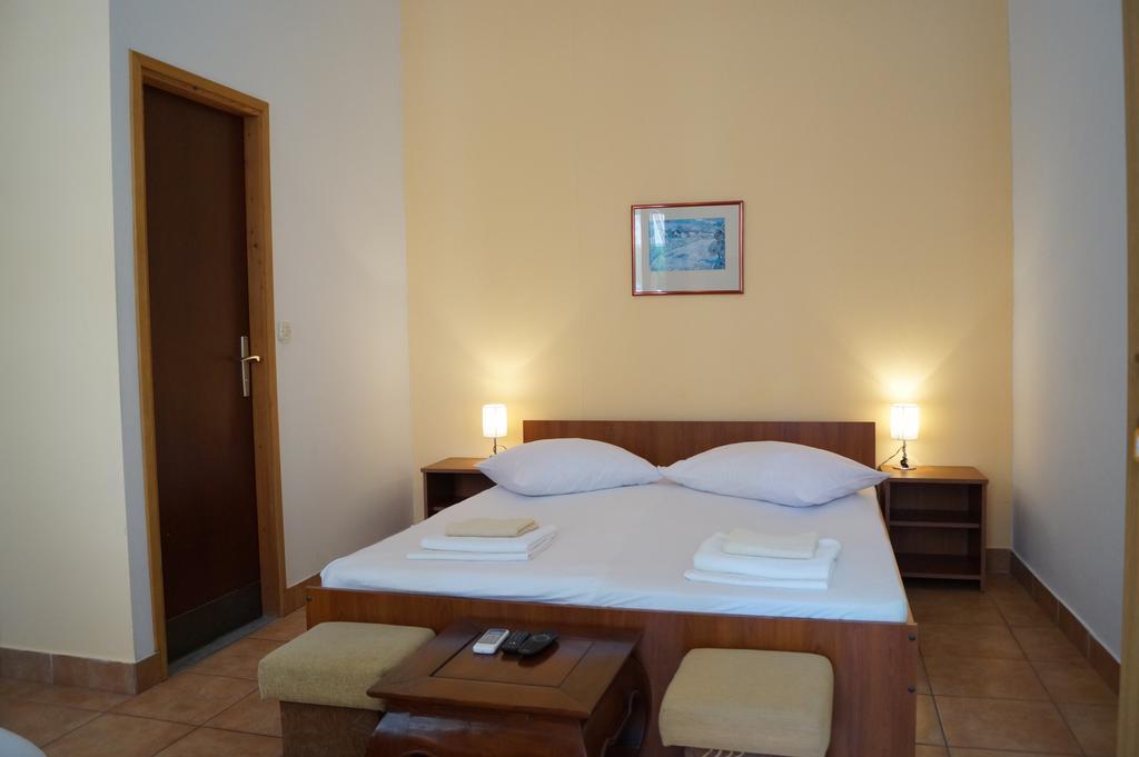 Studio Apartments Marija With Private Parking Μακάρσκα Εξωτερικό φωτογραφία